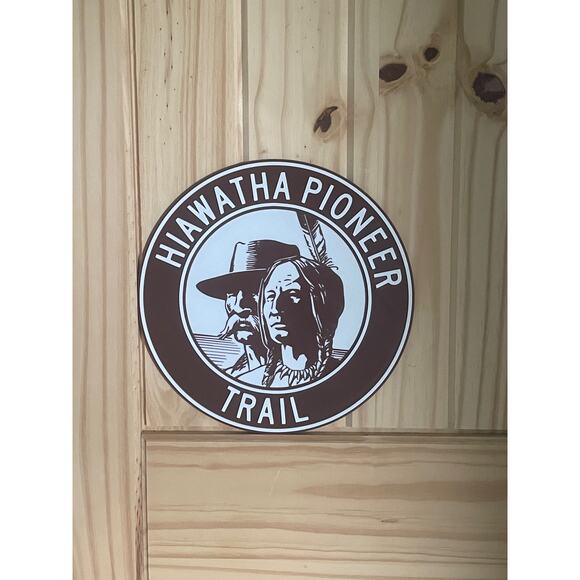 Hiawatha Pioneer Trail Road Sign 3d print design - Picture 1 of 2